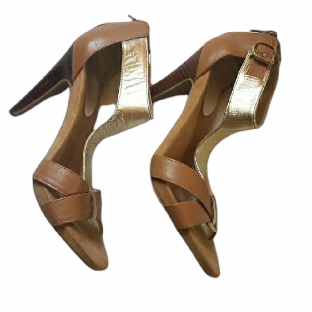NINE WEST Nosashay T Strap Heel - Picture 9 of 10